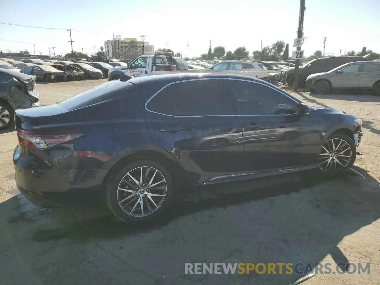 3 fotografías del automóvil dañado 4T1F31AK1NU576554 TOYOTA CAMRY 2022