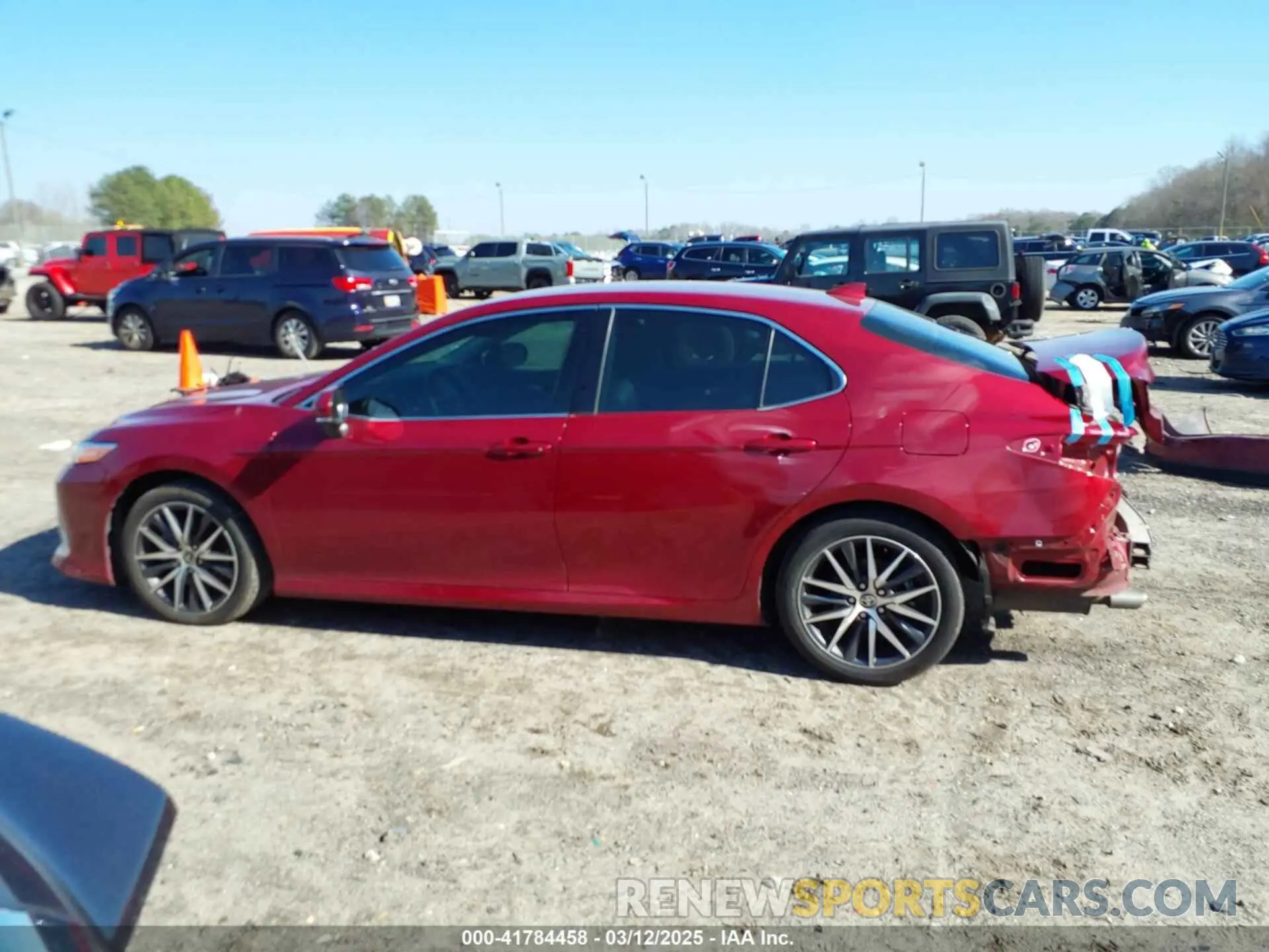 15 fotografías del automóvil dañado 4T1F31AK2NU576207 TOYOTA CAMRY 2022