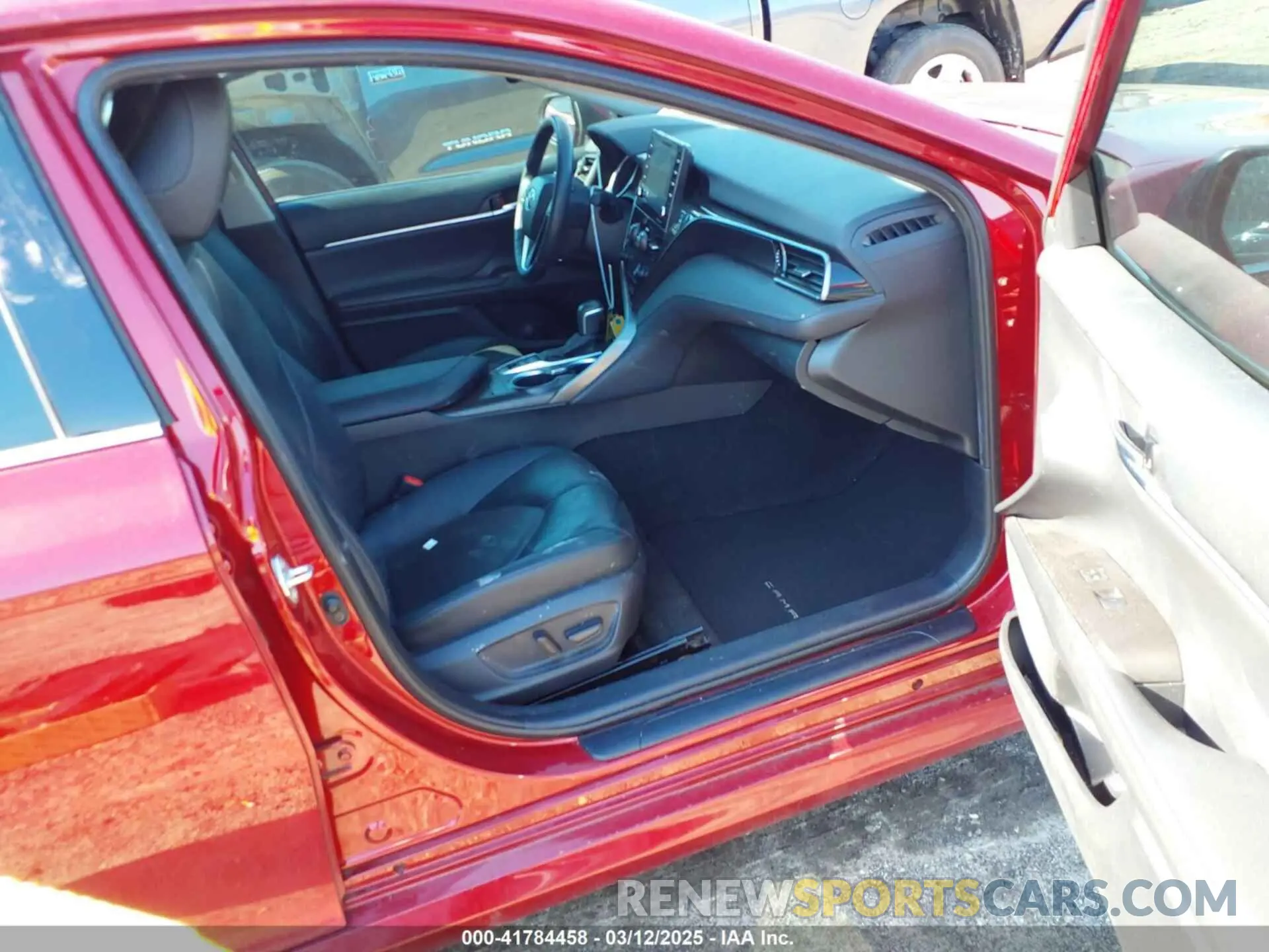 5 fotografías del automóvil dañado 4T1F31AK2NU576207 TOYOTA CAMRY 2022