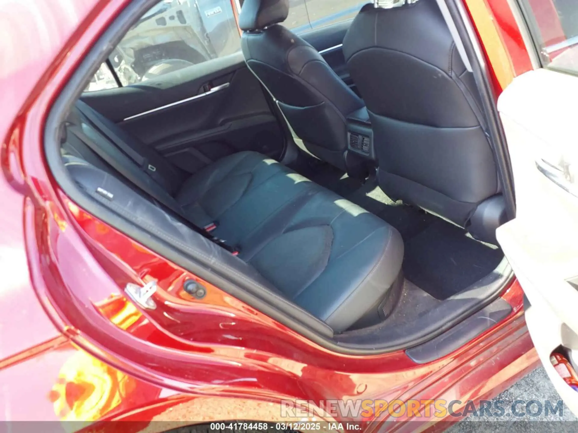 8 fotografías del automóvil dañado 4T1F31AK2NU576207 TOYOTA CAMRY 2022