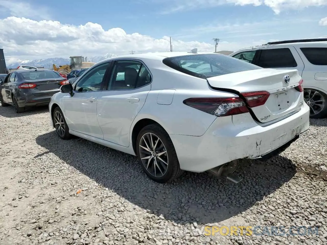 2 fotografías del automóvil dañado 4T1F31AK7NU578468 TOYOTA CAMRY 2022
