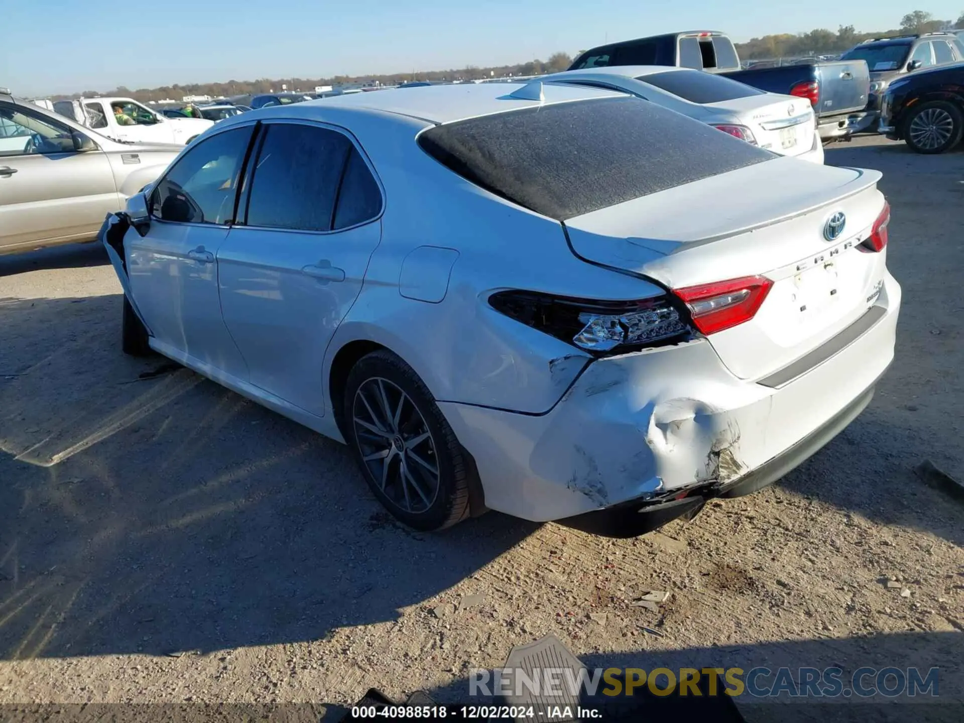 3 fotografías del automóvil dañado 4T1F31AK7NU589227 TOYOTA CAMRY 2022