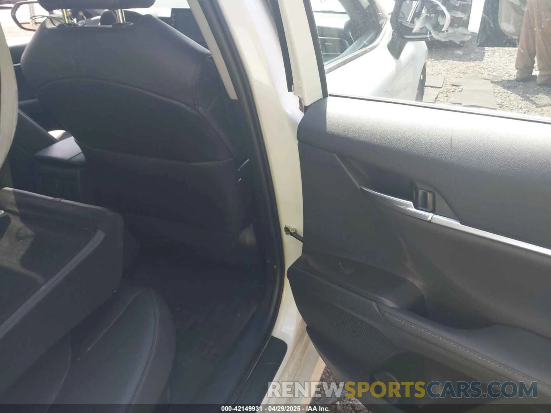 8 fotografías del automóvil dañado 4T1F31AK8NU574042 TOYOTA CAMRY 2022
