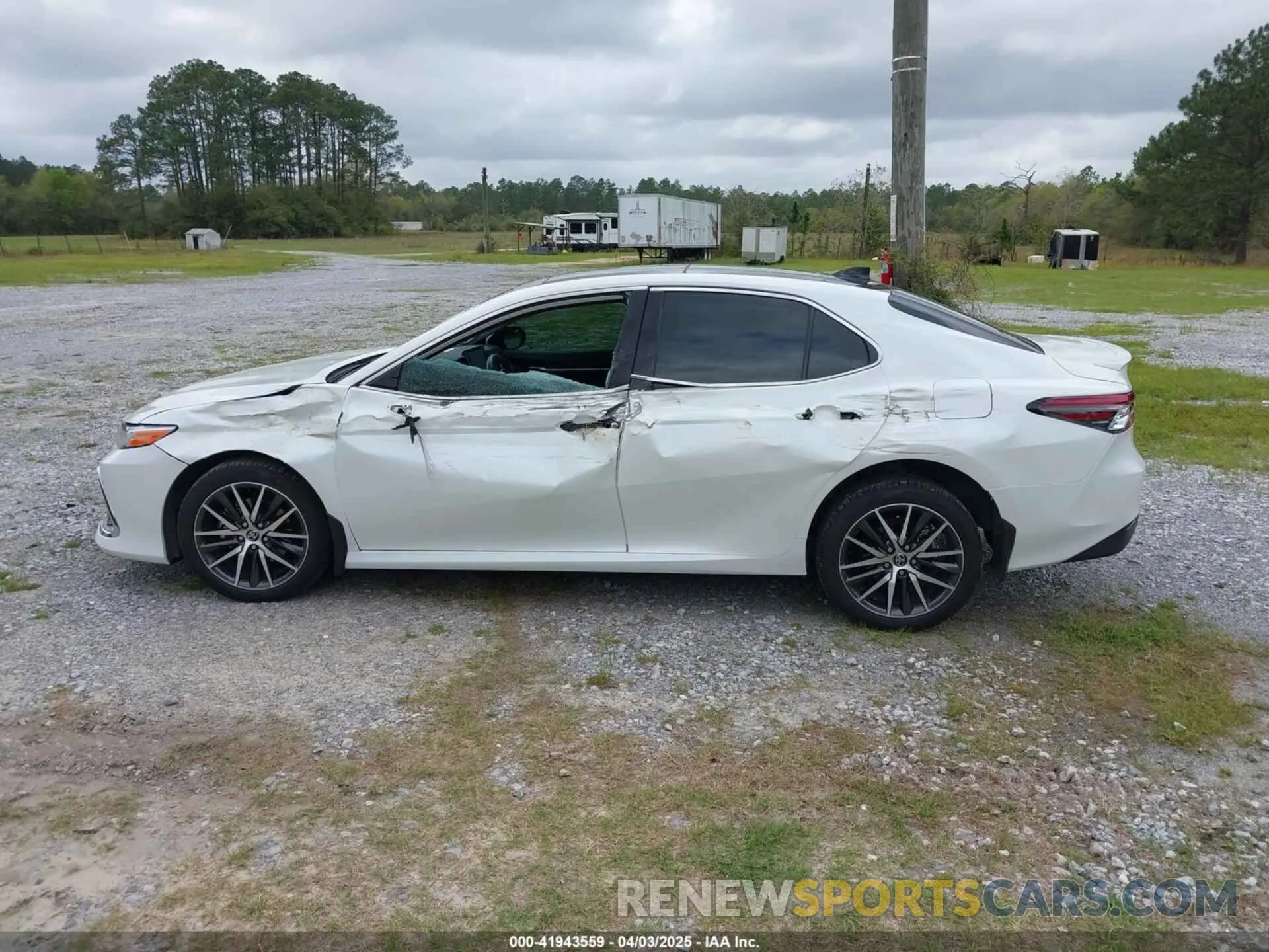 14 fotografías del automóvil dañado 4T1FZ1AK9NU060604 TOYOTA CAMRY 2022