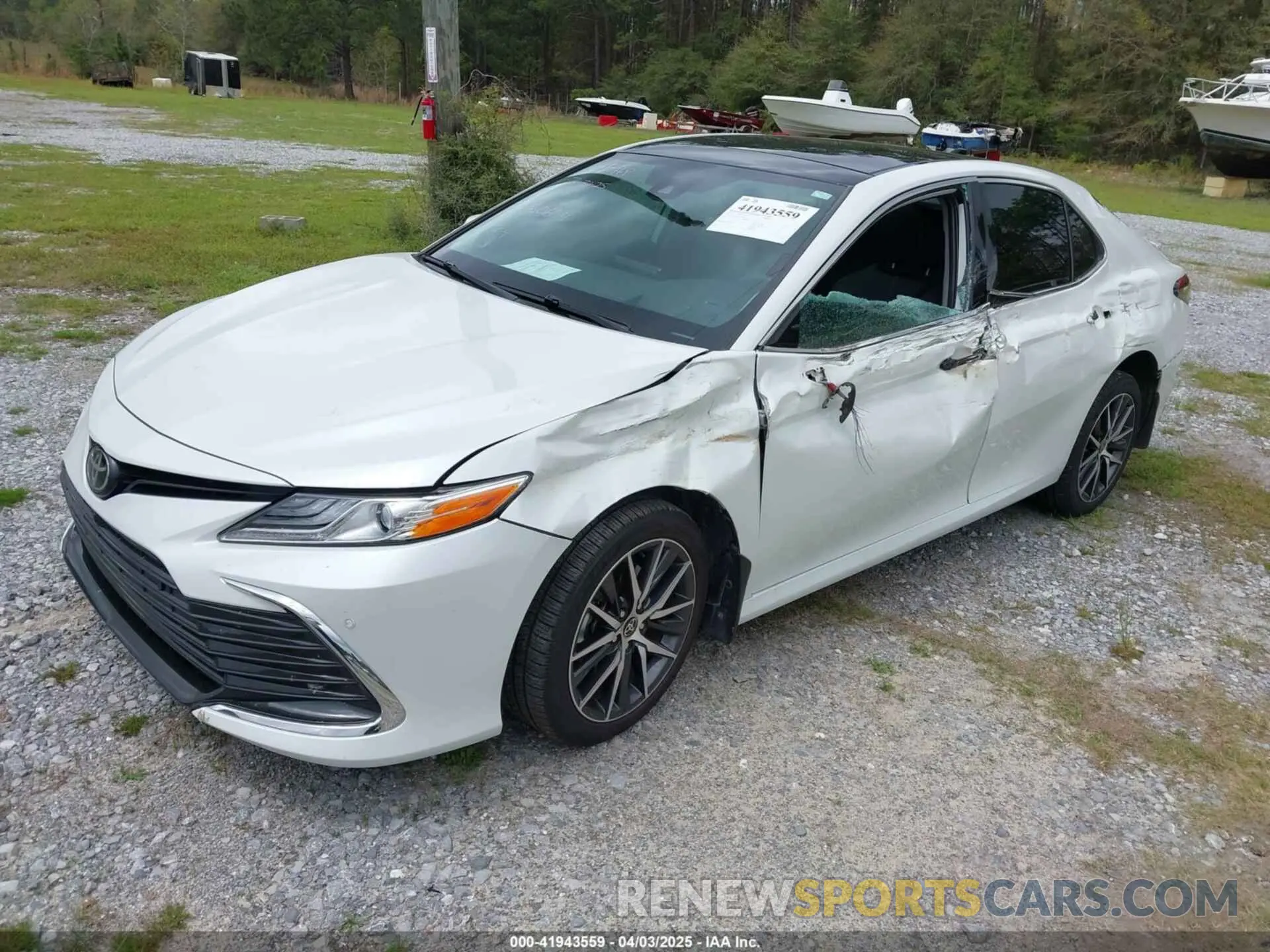 2 fotografías del automóvil dañado 4T1FZ1AK9NU060604 TOYOTA CAMRY 2022