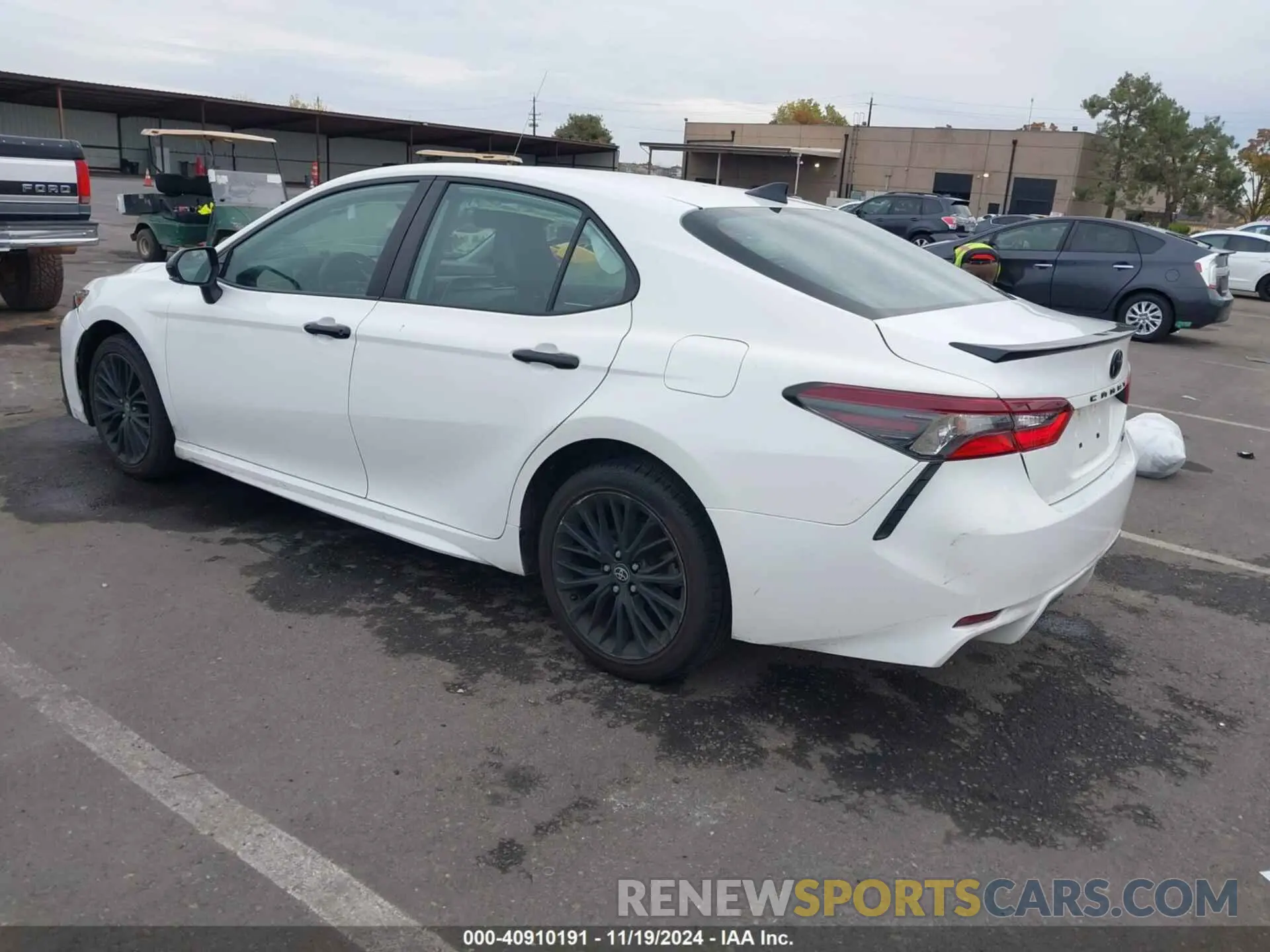 3 fotografías del automóvil dañado 4T1G11AK0NU012520 TOYOTA CAMRY 2022