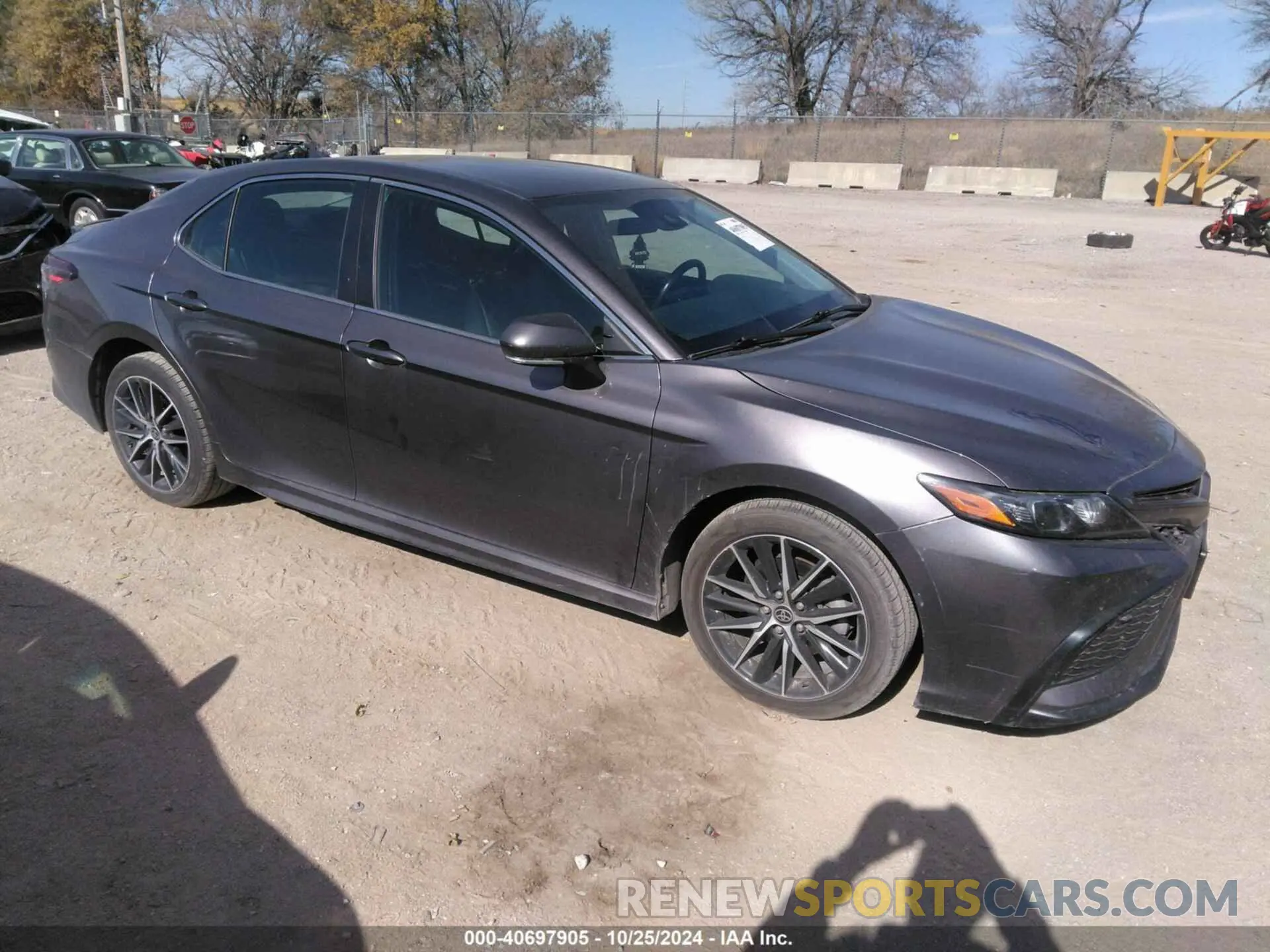1 fotografías del automóvil dañado 4T1G11AK0NU019158 TOYOTA CAMRY 2022