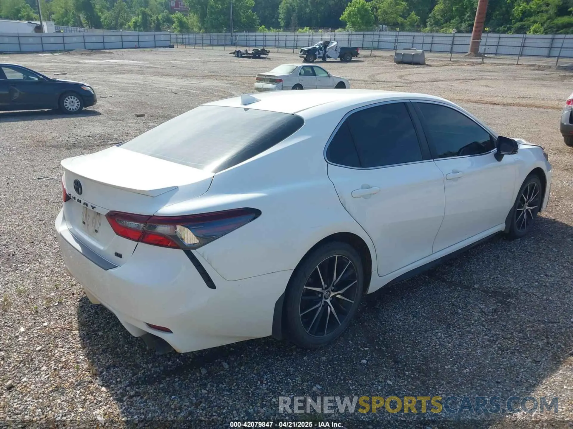 4 fotografías del automóvil dañado 4T1G11AK0NU040494 TOYOTA CAMRY 2022