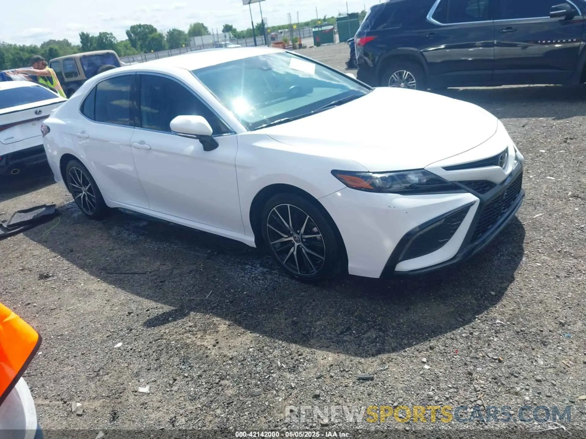 1 fotografías del automóvil dañado 4T1G11AK0NU051768 TOYOTA CAMRY 2022