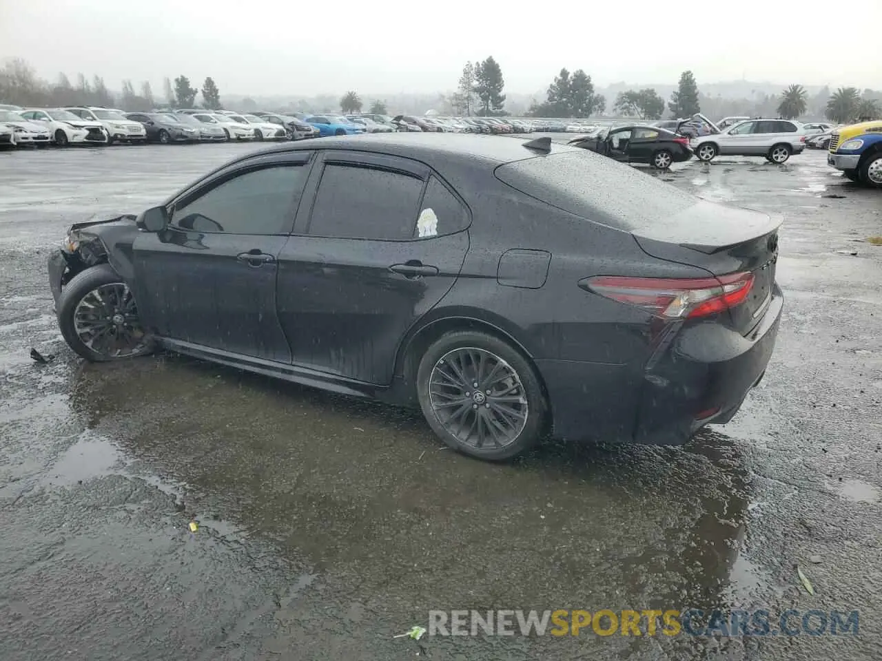 2 fotografías del automóvil dañado 4T1G11AK0NU052175 TOYOTA CAMRY 2022