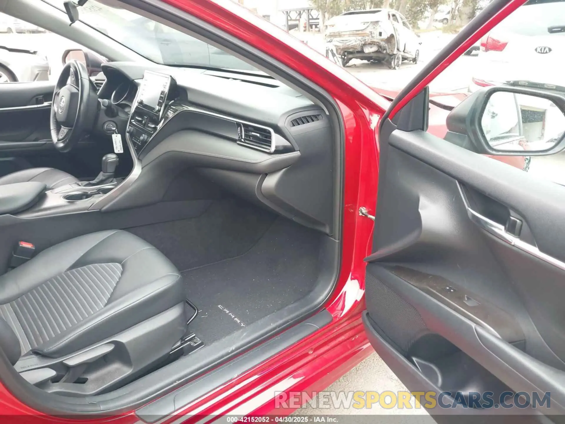 5 fotografías del automóvil dañado 4T1G11AK0NU052841 TOYOTA CAMRY 2022