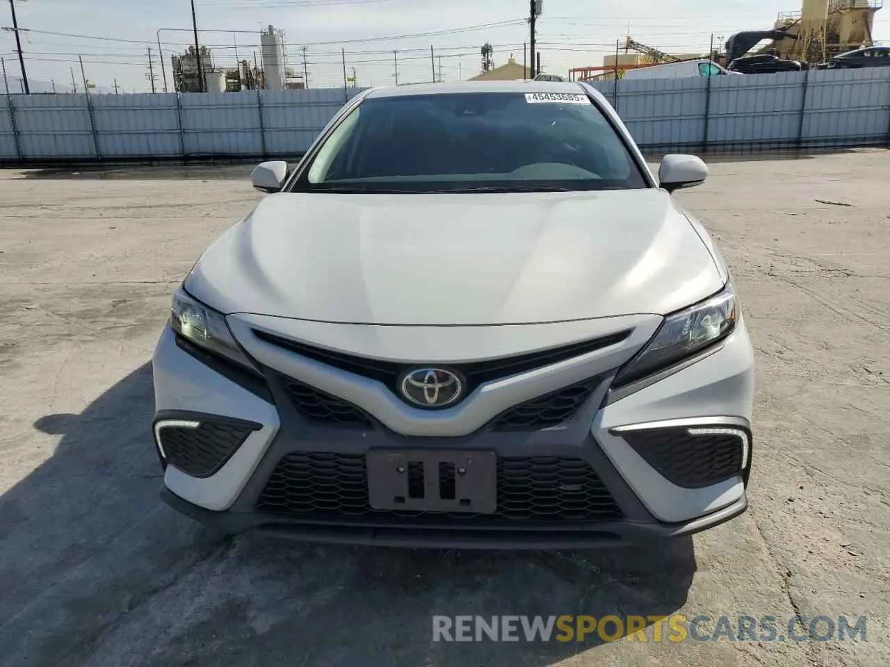 5 fotografías del automóvil dañado 4T1G11AK0NU057120 TOYOTA CAMRY 2022