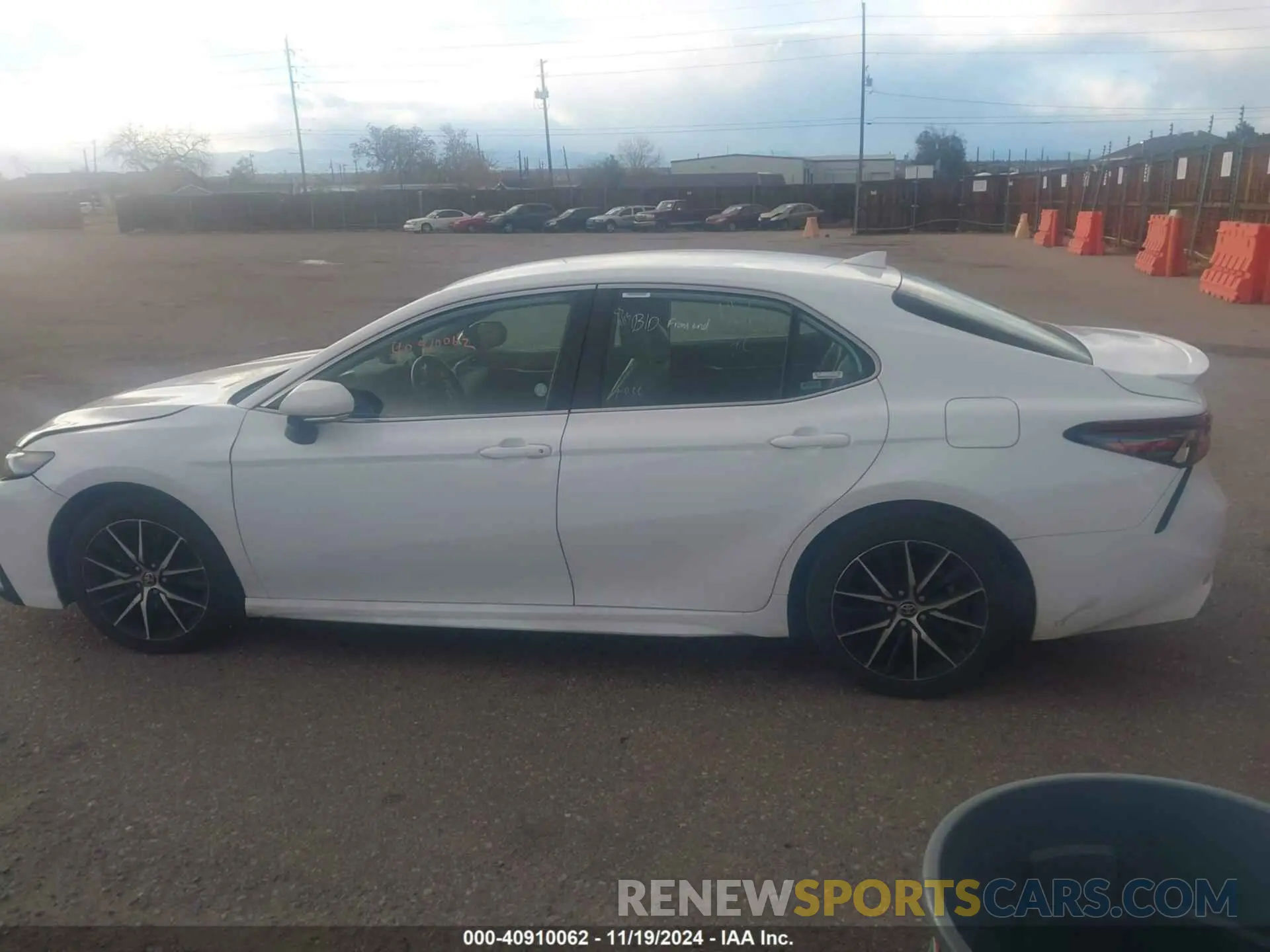 15 fotografías del automóvil dañado 4T1G11AK0NU072717 TOYOTA CAMRY 2022