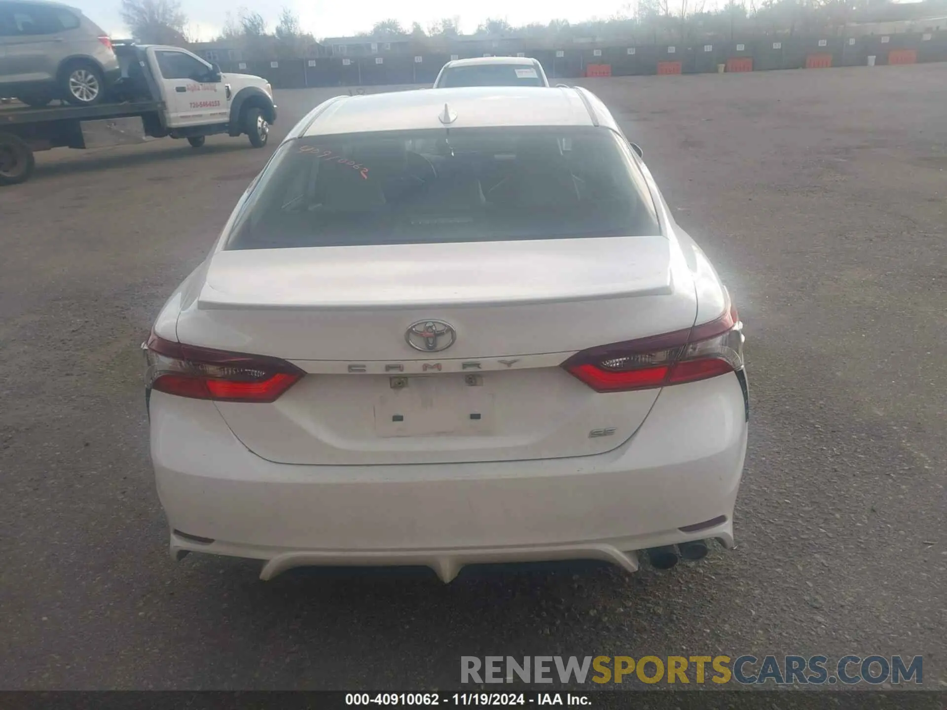 17 fotografías del automóvil dañado 4T1G11AK0NU072717 TOYOTA CAMRY 2022