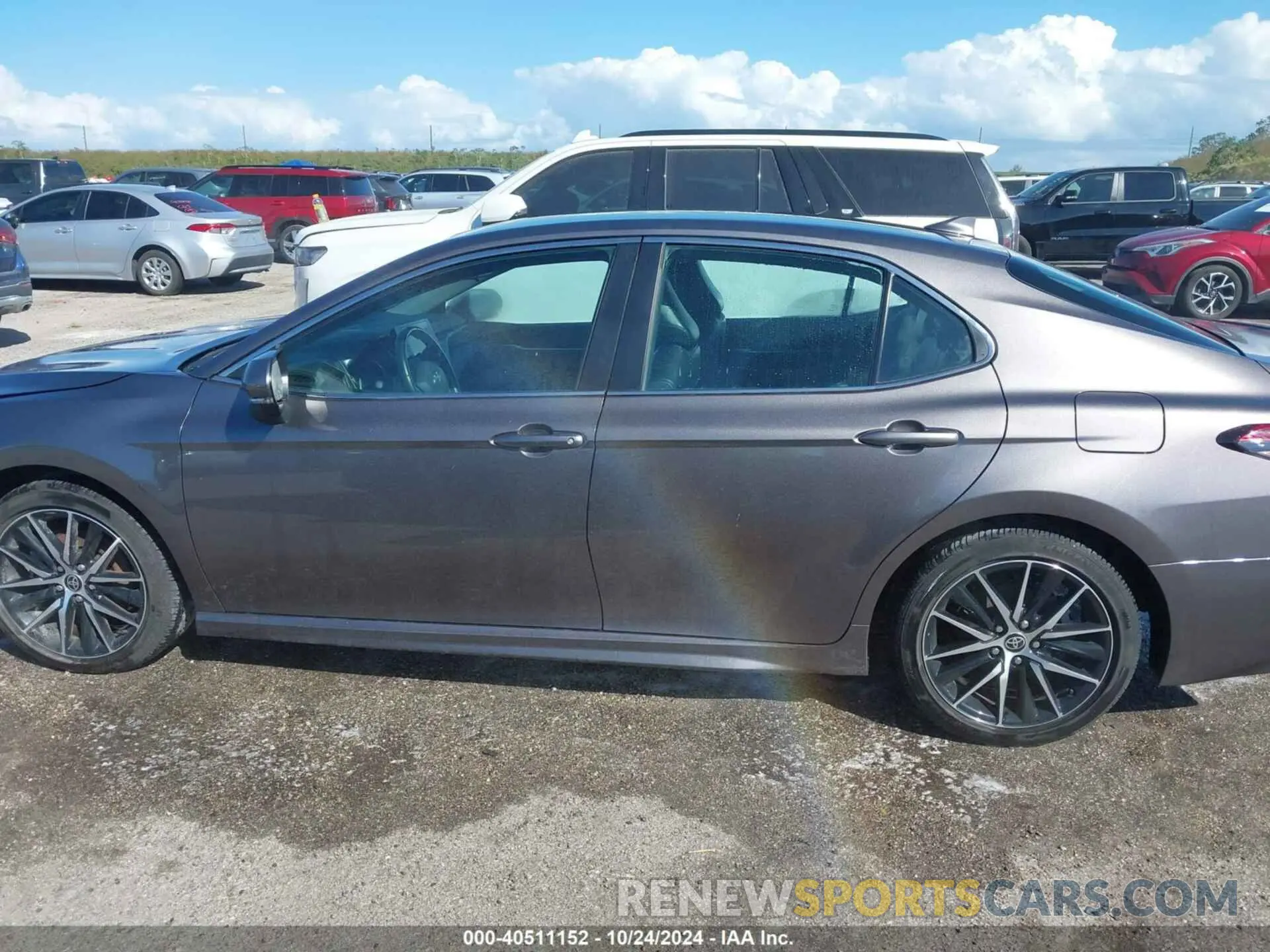 14 fotografías del automóvil dañado 4T1G11AK0NU656860 TOYOTA CAMRY 2022