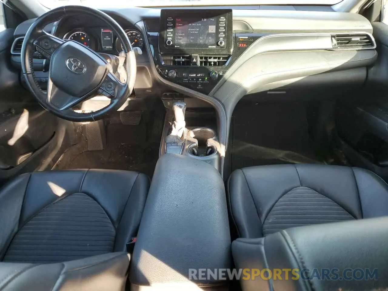 8 fotografías del automóvil dañado 4T1G11AK0NU667423 TOYOTA CAMRY 2022