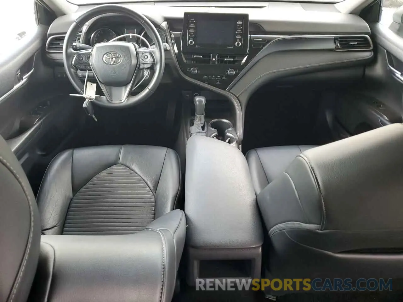 8 fotografías del automóvil dañado 4T1G11AK0NU696596 TOYOTA CAMRY 2022