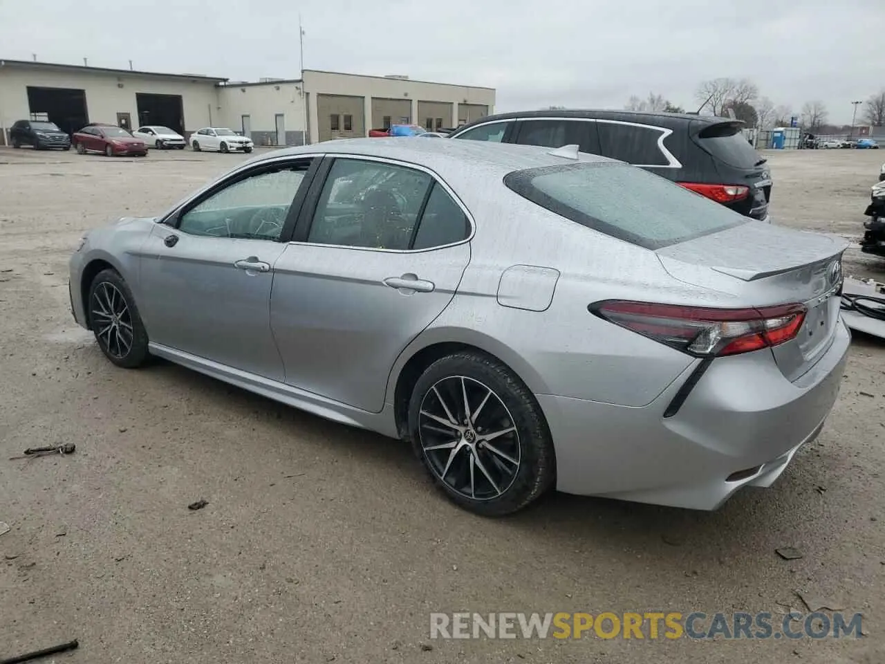 2 fotografías del automóvil dañado 4T1G11AK0NU699014 TOYOTA CAMRY 2022