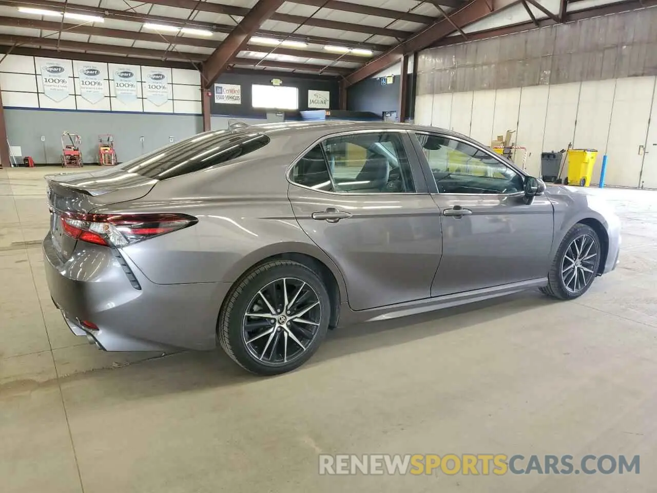 3 fotografías del automóvil dañado 4T1G11AK0NU703840 TOYOTA CAMRY 2022