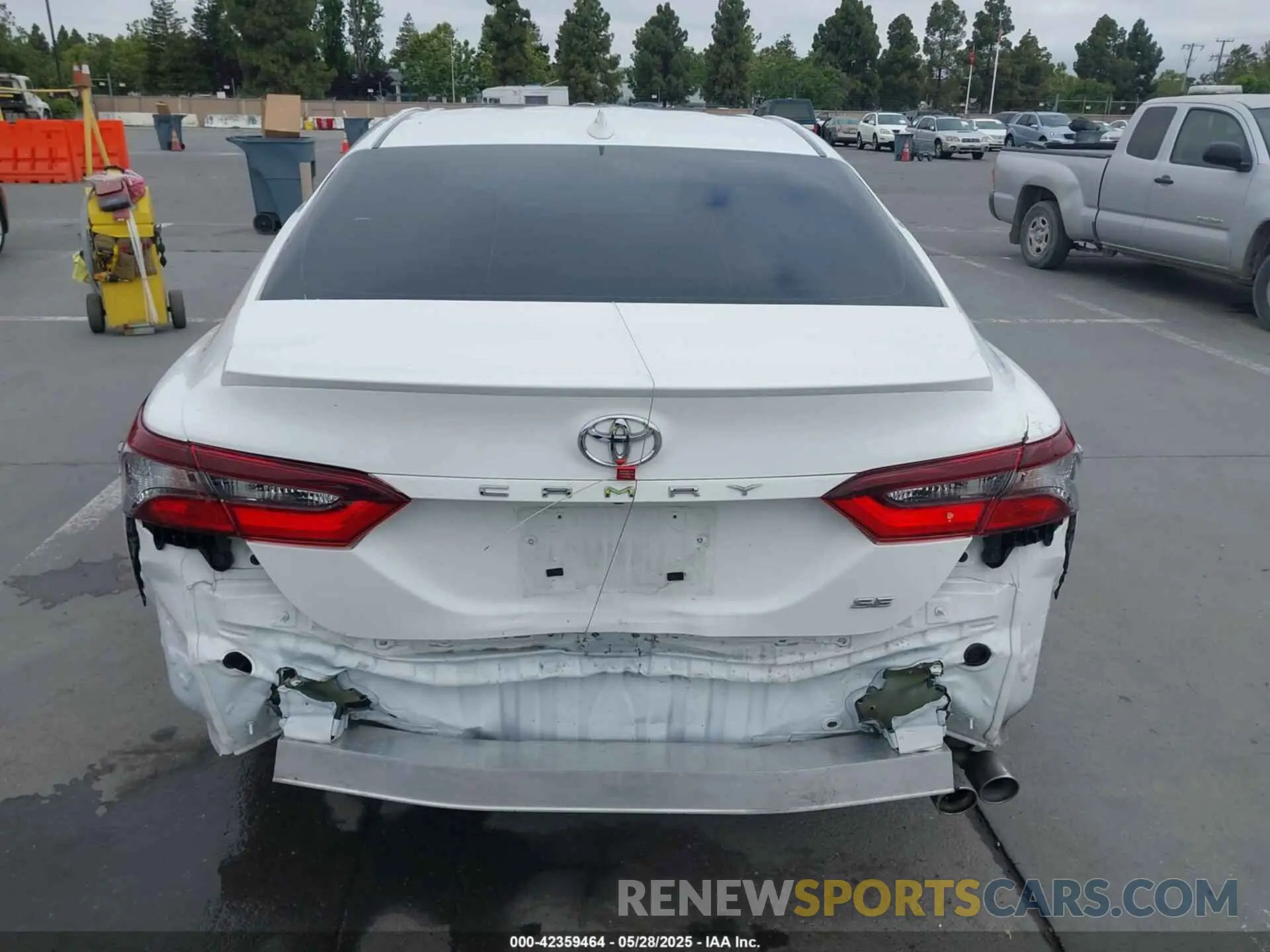 16 fotografías del automóvil dañado 4T1G11AK0NU715065 TOYOTA CAMRY 2022