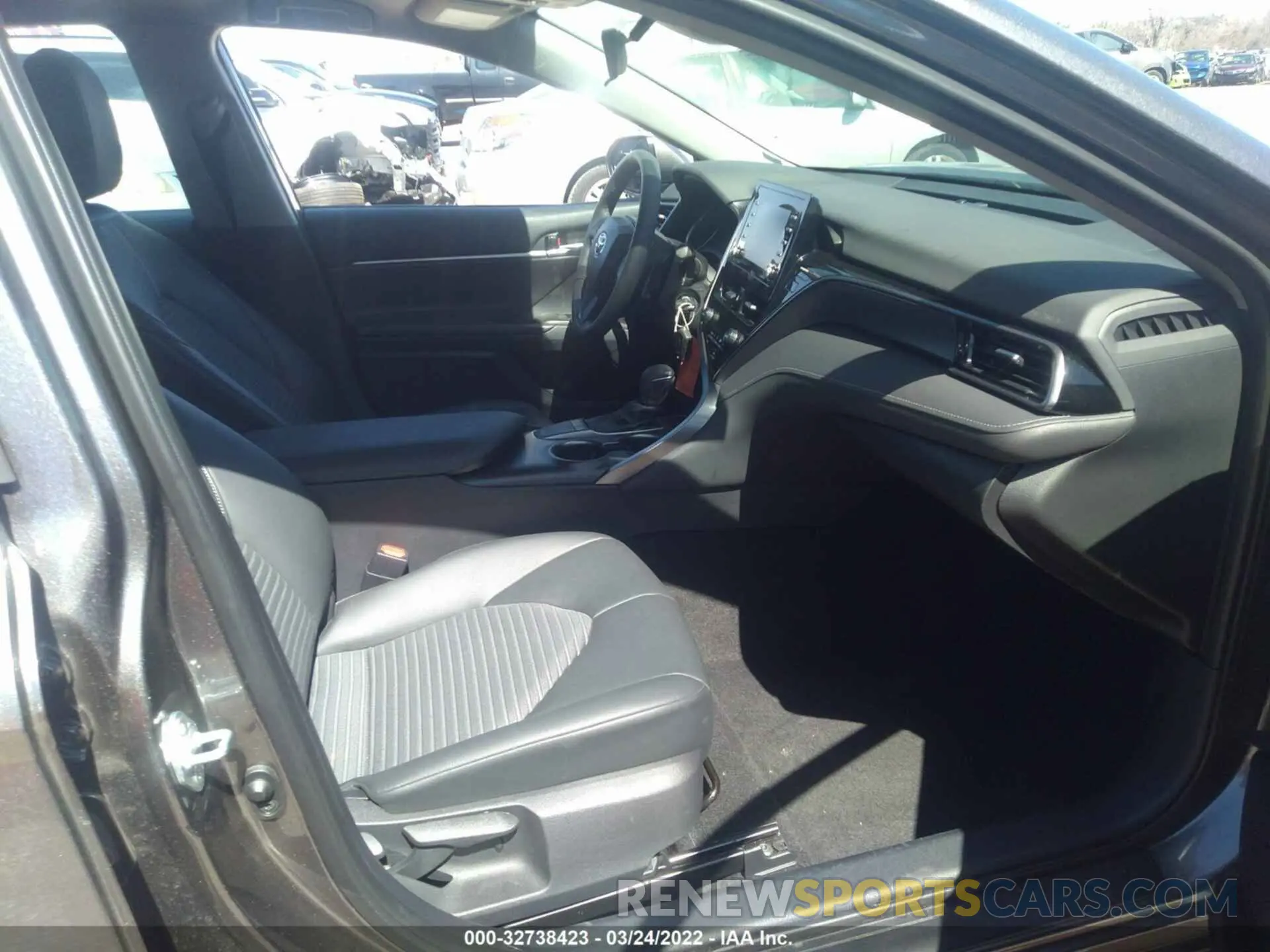 5 fotografías del automóvil dañado 4T1G11AK1NU004393 TOYOTA CAMRY 2022
