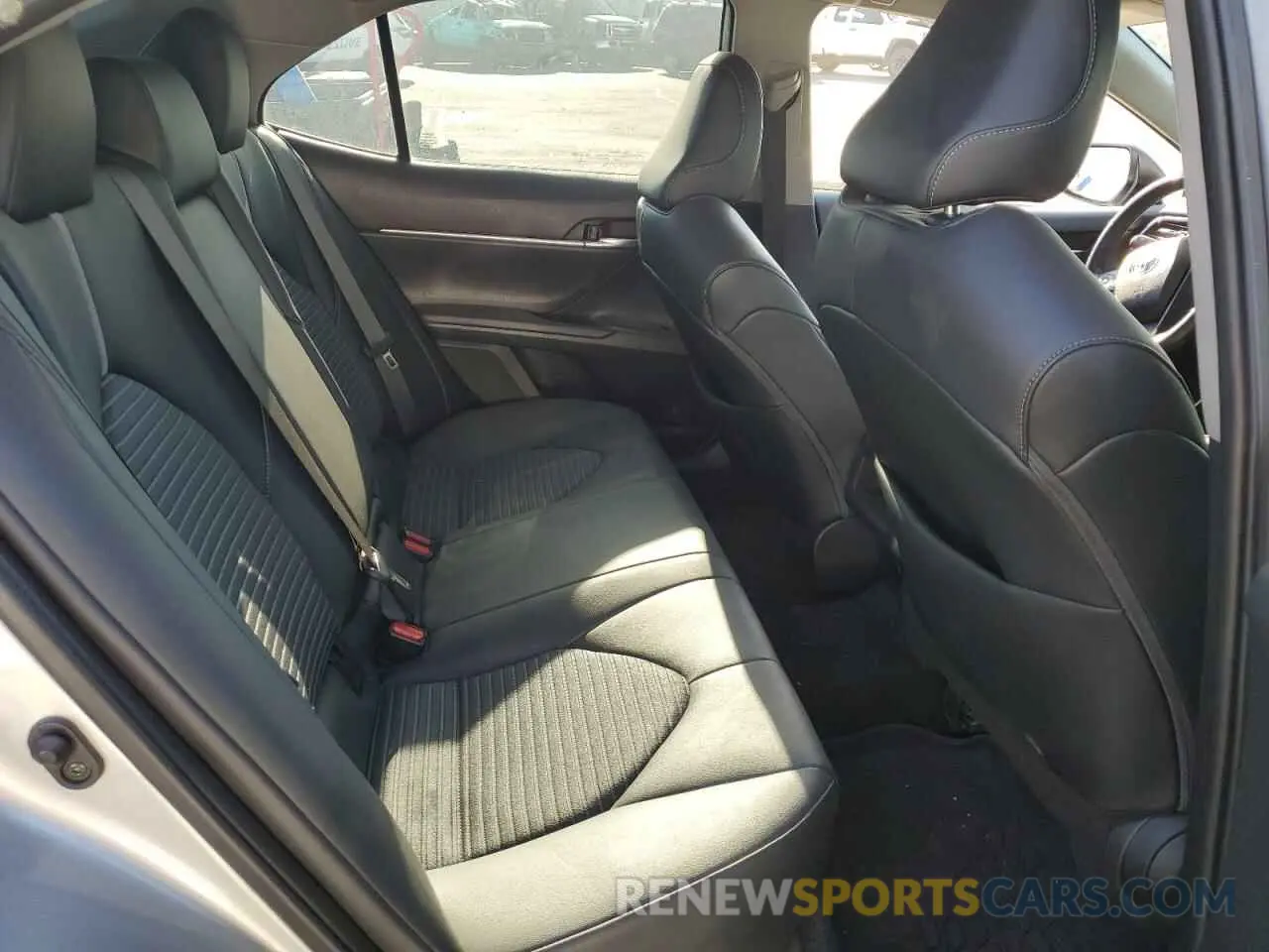 10 fotografías del automóvil dañado 4T1G11AK1NU013787 TOYOTA CAMRY 2022
