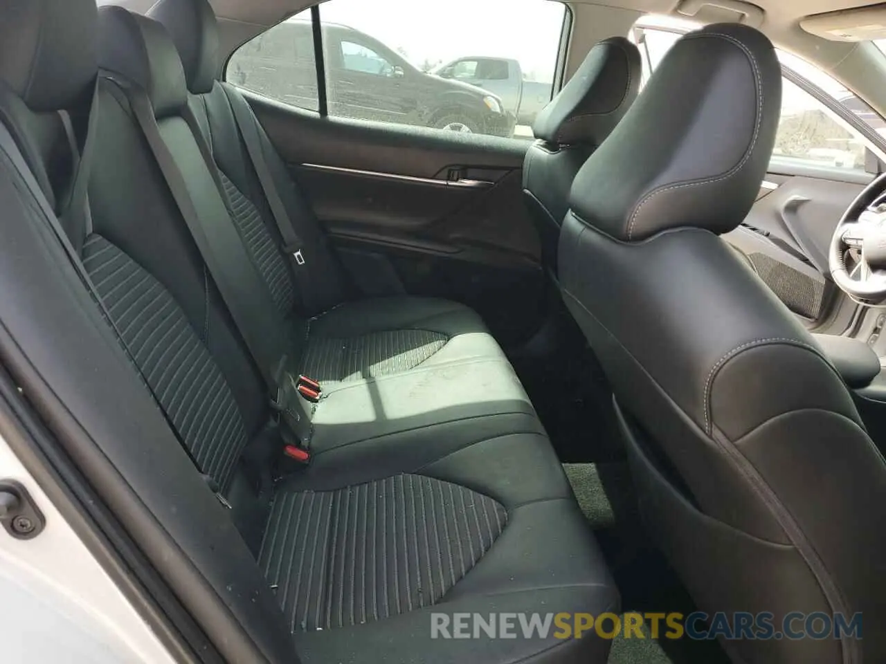 10 fotografías del automóvil dañado 4T1G11AK1NU065985 TOYOTA CAMRY 2022