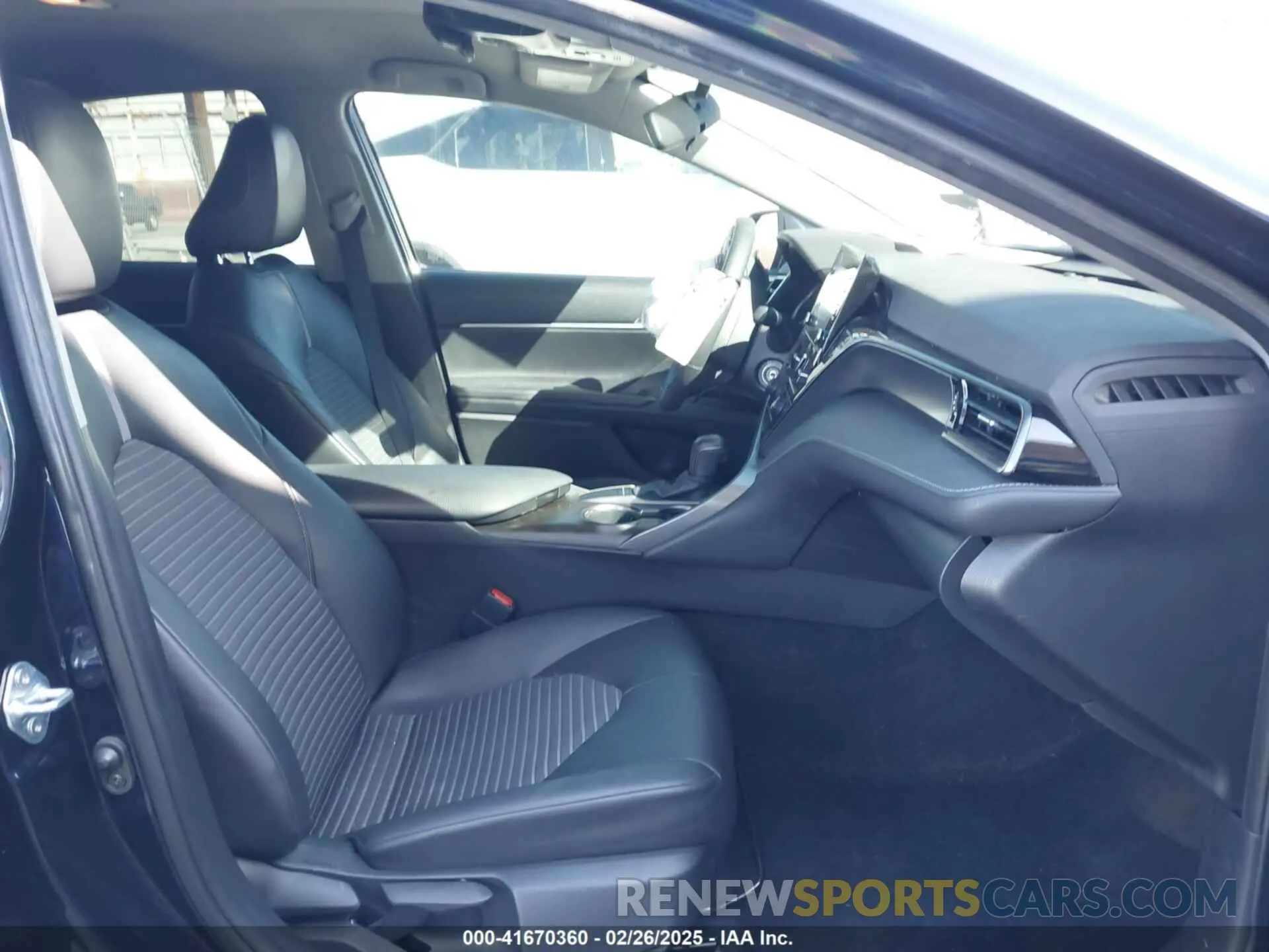 5 fotografías del automóvil dañado 4T1G11AK1NU074198 TOYOTA CAMRY 2022