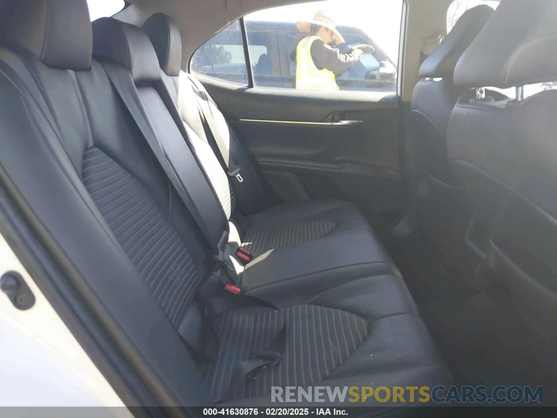 8 fotografías del automóvil dañado 4T1G11AK1NU644202 TOYOTA CAMRY 2022
