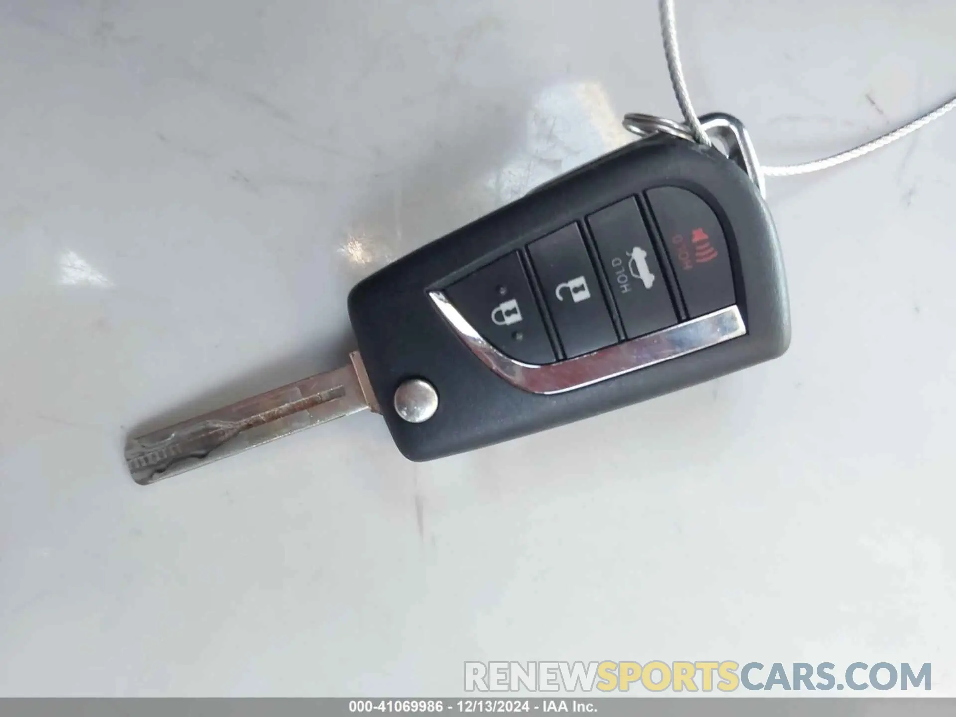 11 fotografías del automóvil dañado 4T1G11AK1NU653921 TOYOTA CAMRY 2022