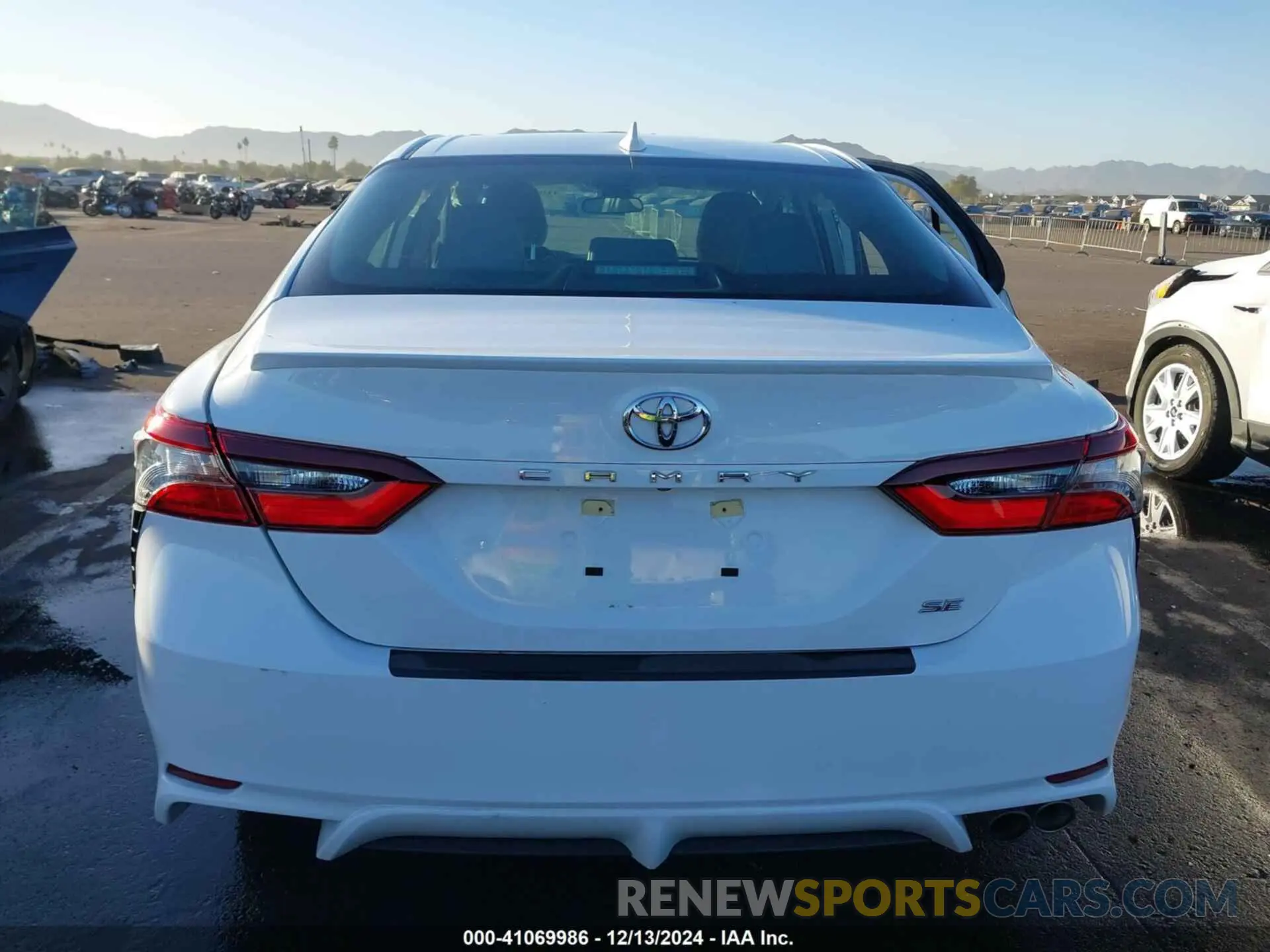 16 fotografías del automóvil dañado 4T1G11AK1NU653921 TOYOTA CAMRY 2022