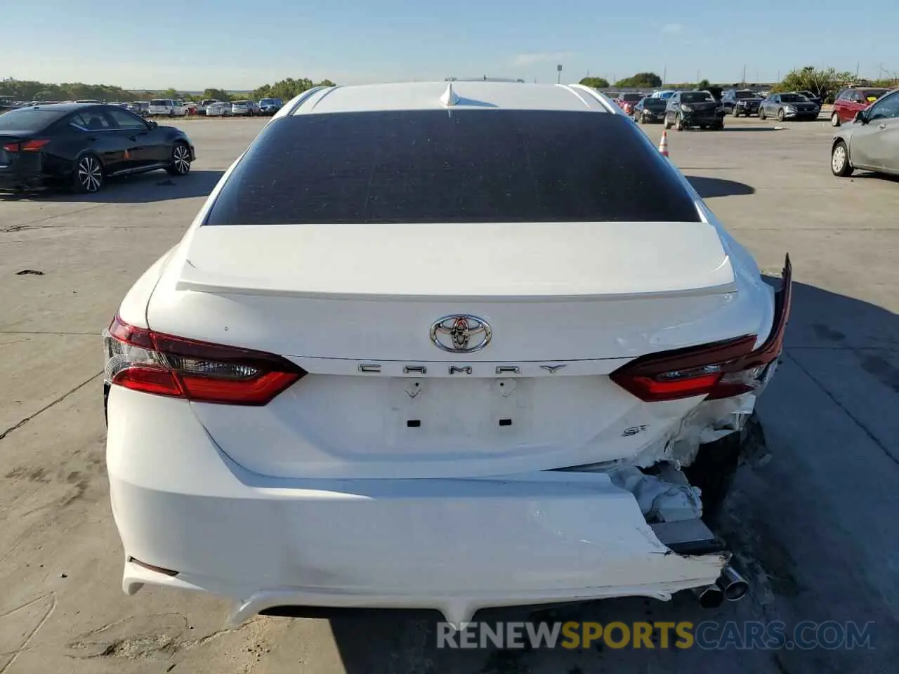6 fotografías del automóvil dañado 4T1G11AK1NU655359 TOYOTA CAMRY 2022