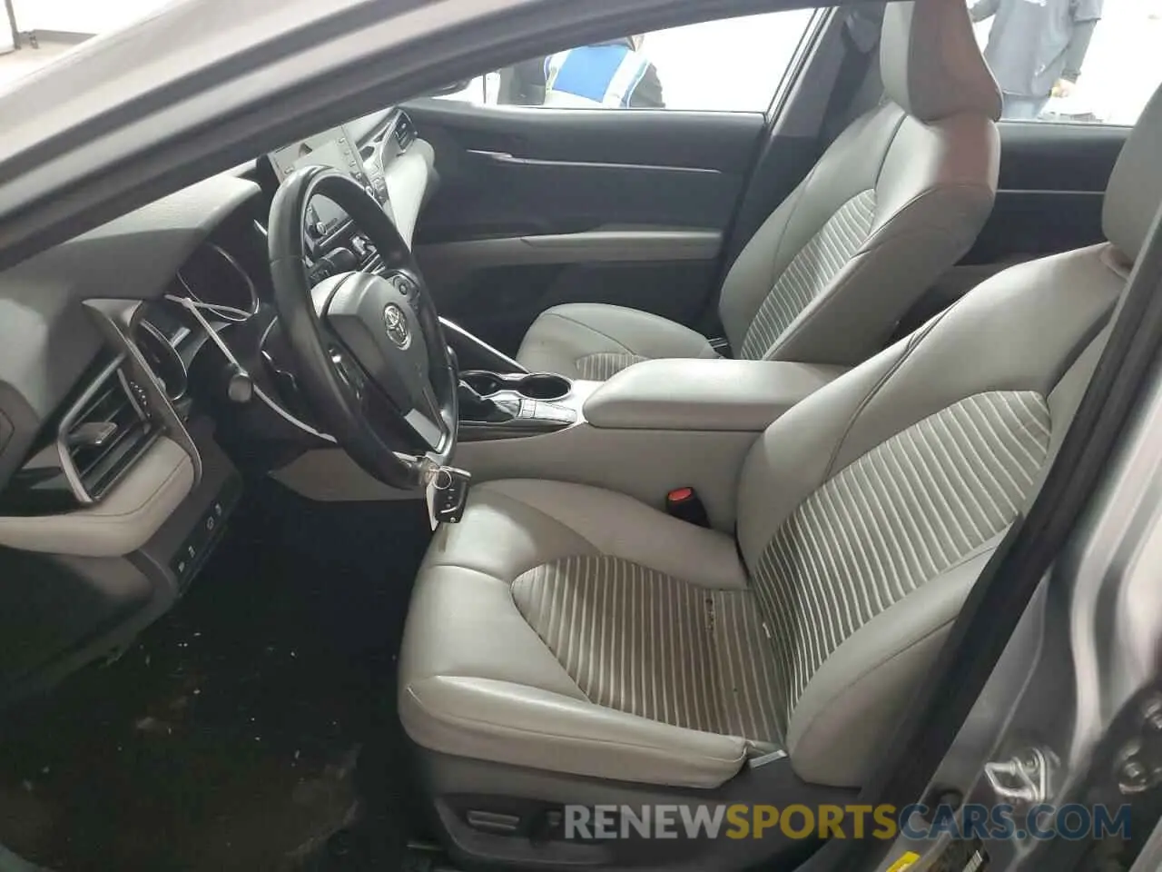 7 fotografías del automóvil dañado 4T1G11AK1NU661601 TOYOTA CAMRY 2022