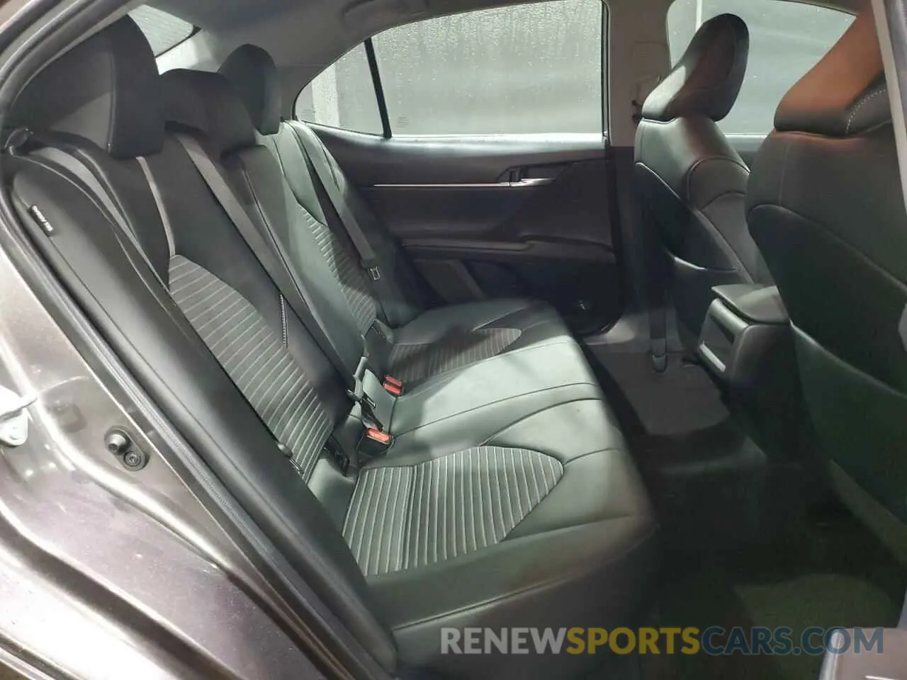 10 fotografías del automóvil dañado 4T1G11AK1NU697563 TOYOTA CAMRY 2022