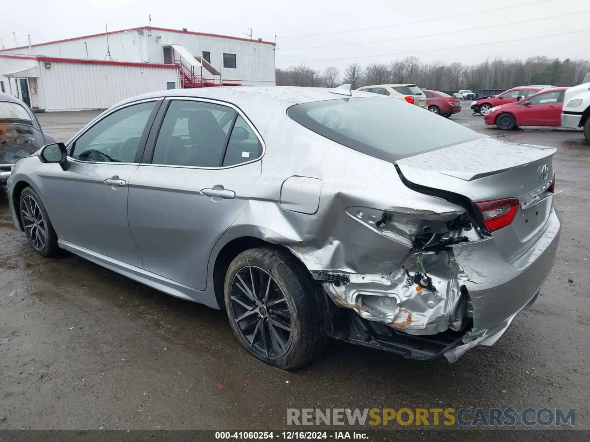 3 fotografías del automóvil dañado 4T1G11AK1NU707315 TOYOTA CAMRY 2022