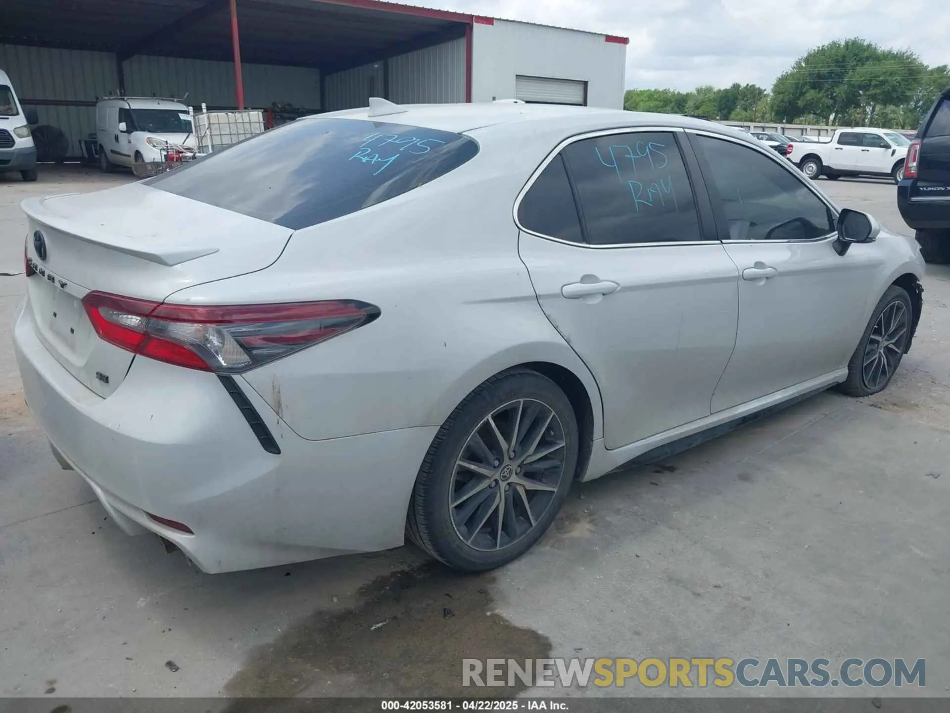 4 fotografías del automóvil dañado 4T1G11AK2NU015080 TOYOTA CAMRY 2022