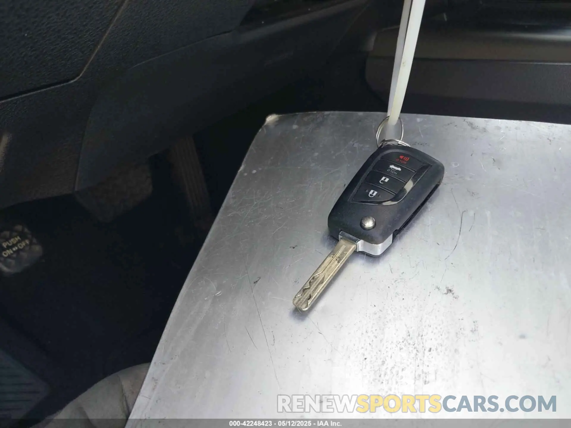 11 fotografías del automóvil dañado 4T1G11AK2NU035085 TOYOTA CAMRY 2022