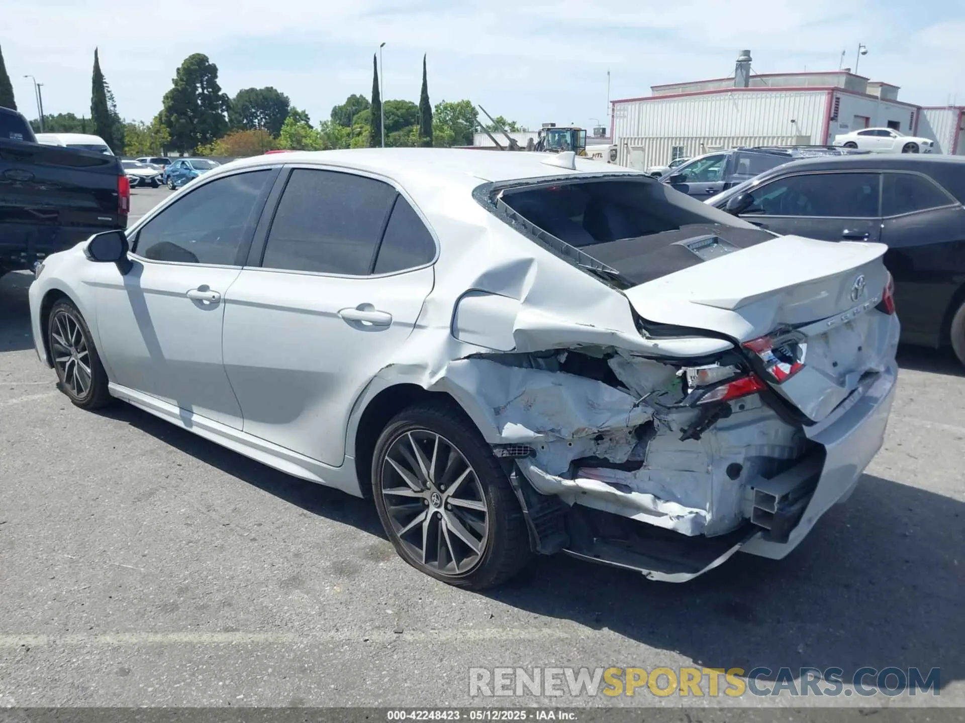 3 fotografías del automóvil dañado 4T1G11AK2NU035085 TOYOTA CAMRY 2022