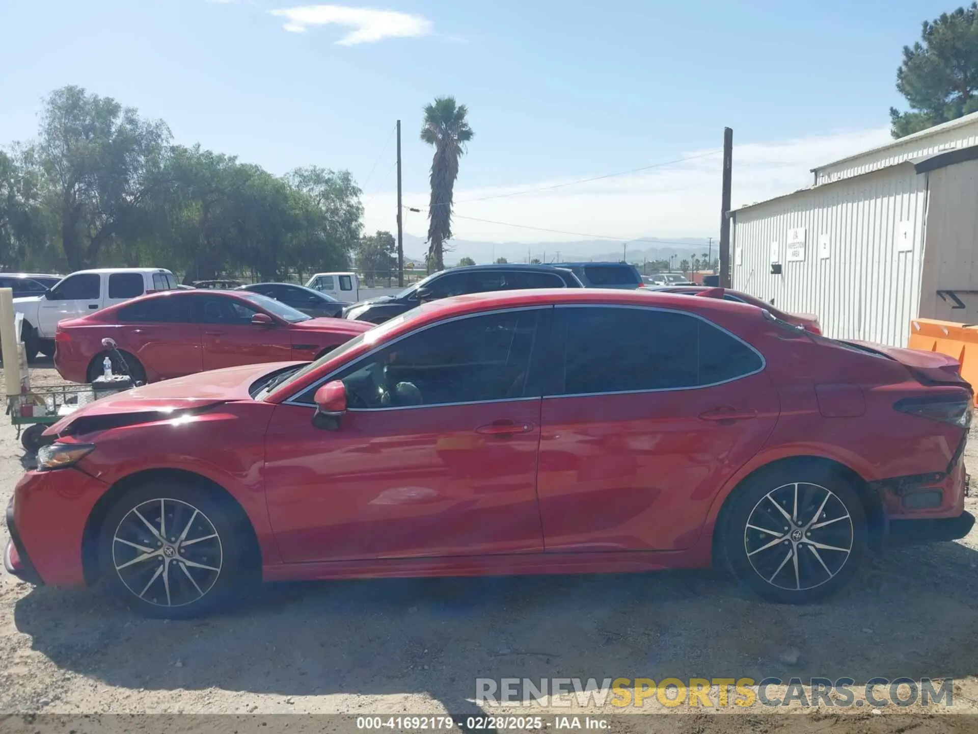 14 fotografías del automóvil dañado 4T1G11AK2NU042117 TOYOTA CAMRY 2022