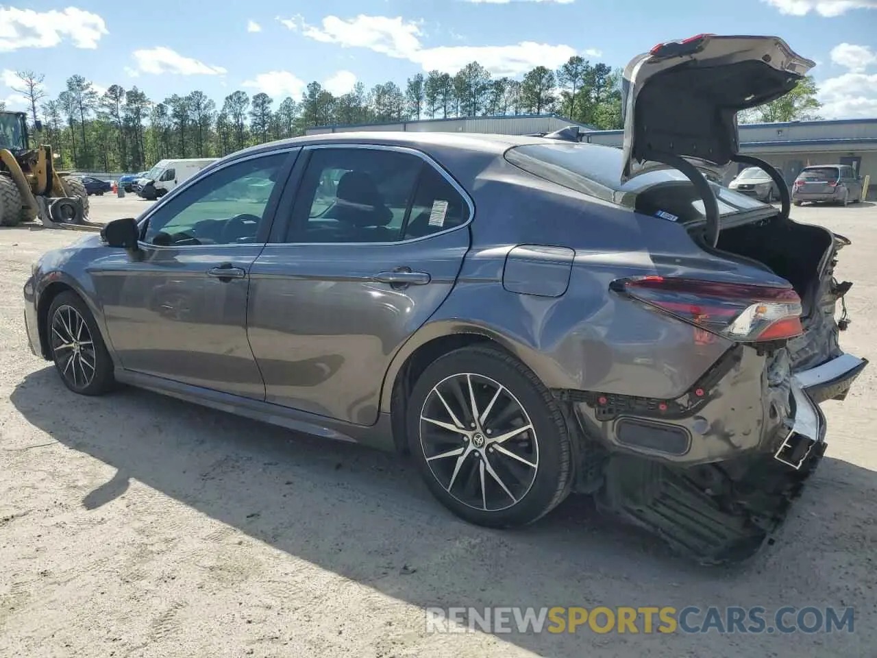 2 fotografías del automóvil dañado 4T1G11AK2NU043977 TOYOTA CAMRY 2022