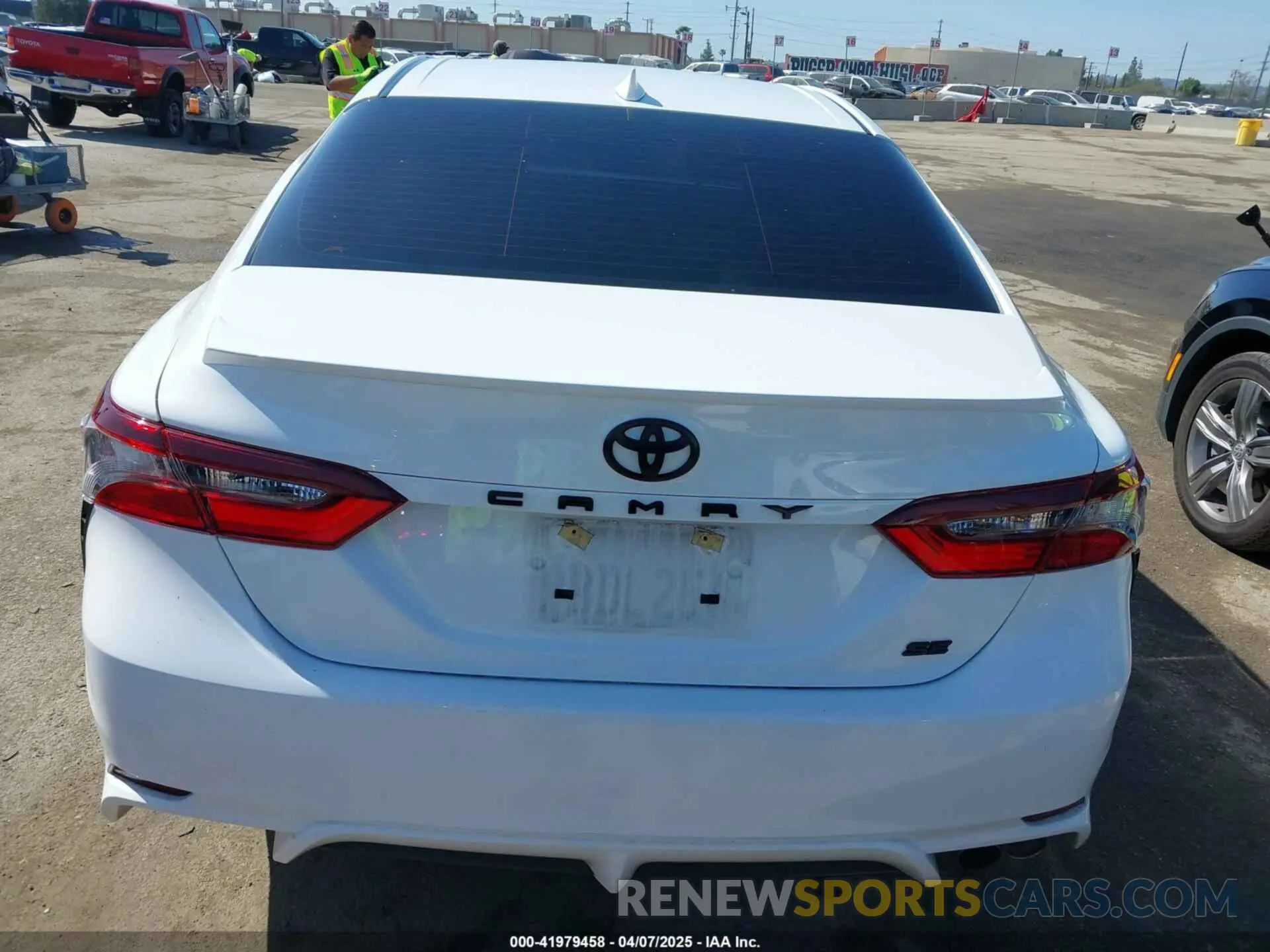 16 fotografías del automóvil dañado 4T1G11AK2NU068409 TOYOTA CAMRY 2022