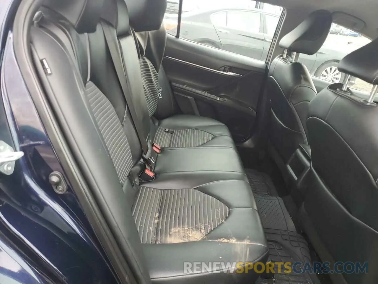 11 fotografías del automóvil dañado 4T1G11AK2NU622015 TOYOTA CAMRY 2022