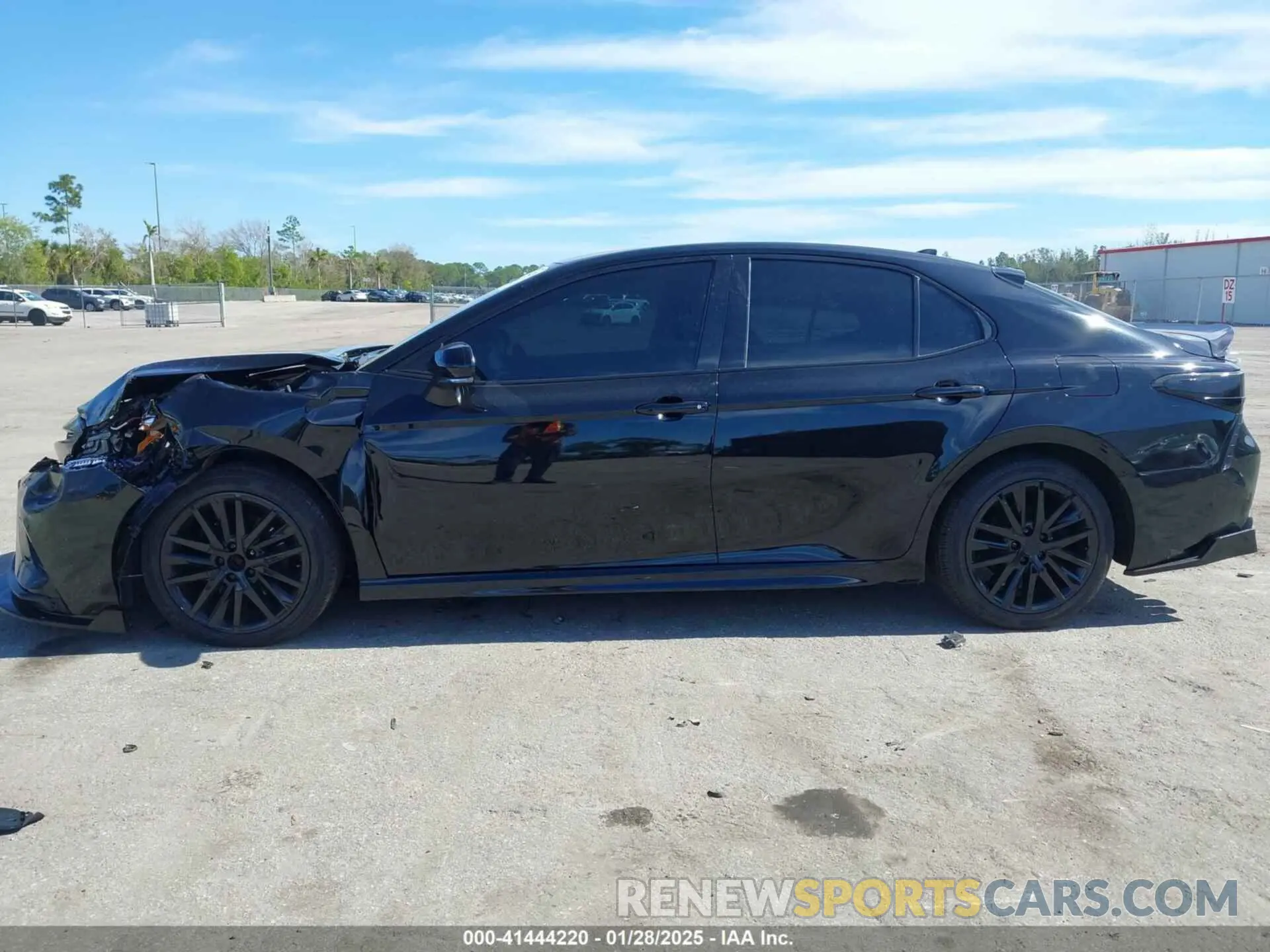 15 fotografías del automóvil dañado 4T1G11AK2NU623746 TOYOTA CAMRY 2022