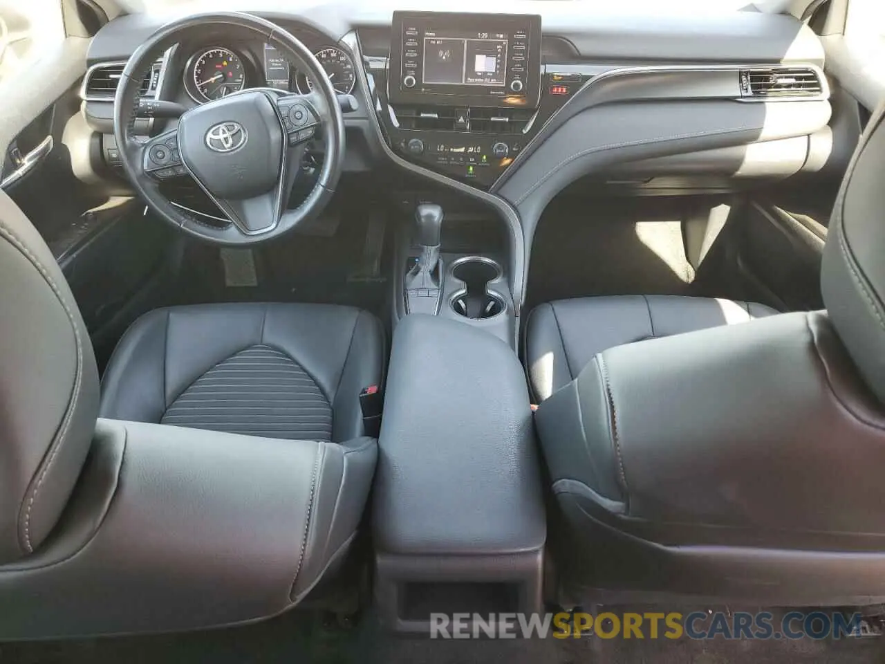 8 fotografías del automóvil dañado 4T1G11AK2NU640921 TOYOTA CAMRY 2022