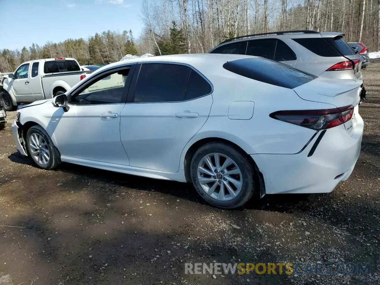 2 fotografías del automóvil dañado 4T1G11AK2NU647917 TOYOTA CAMRY 2022