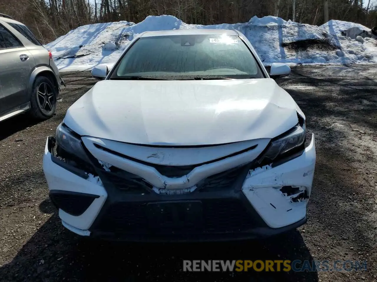 5 fotografías del automóvil dañado 4T1G11AK2NU647917 TOYOTA CAMRY 2022
