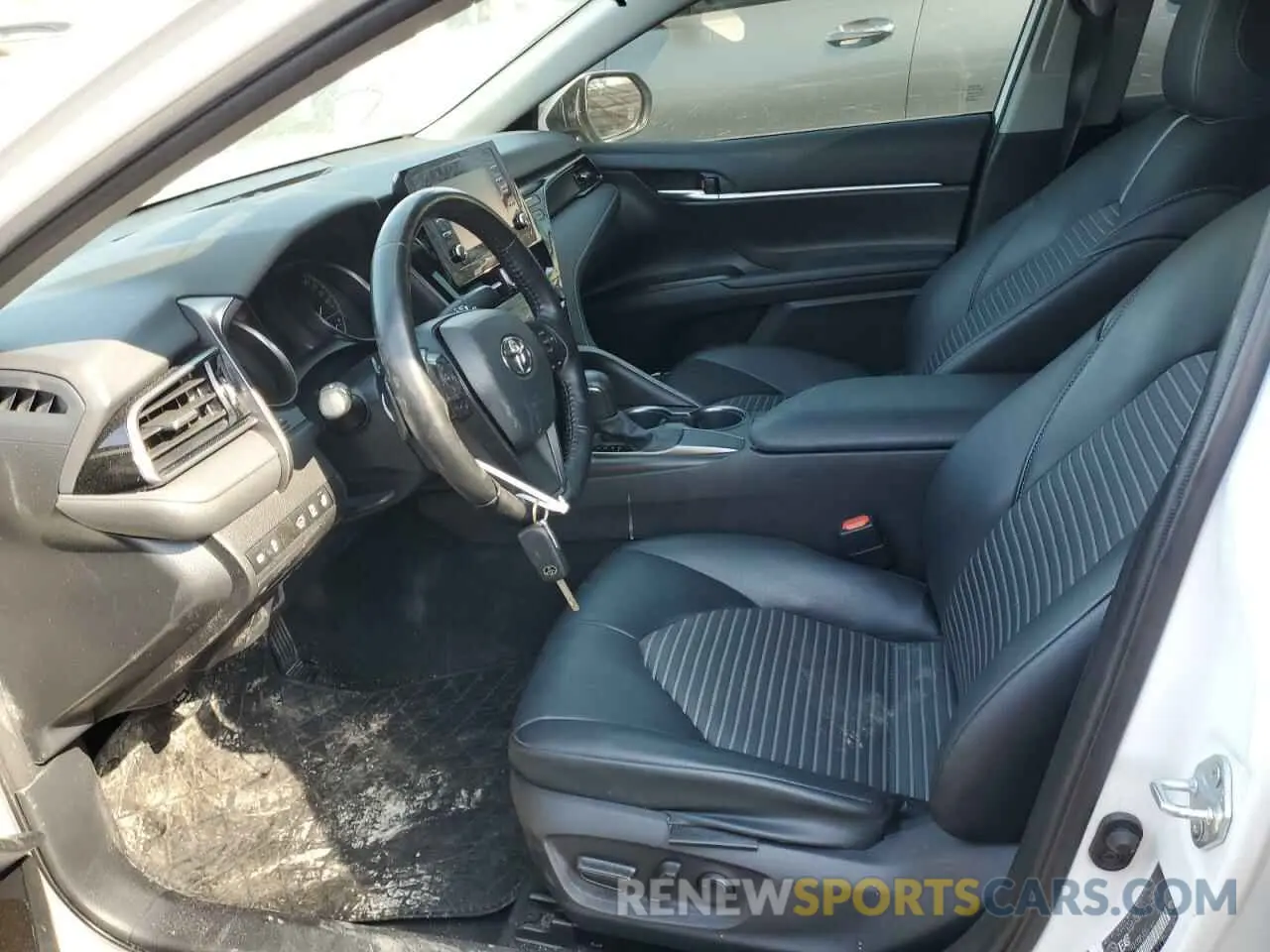 7 fotografías del automóvil dañado 4T1G11AK2NU647917 TOYOTA CAMRY 2022