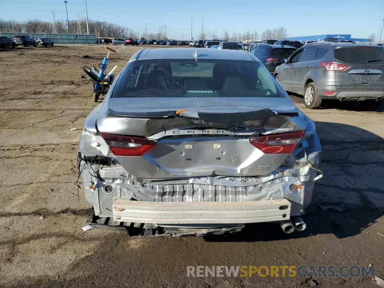 6 fotografías del automóvil dañado 4T1G11AK2NU685583 TOYOTA CAMRY 2022
