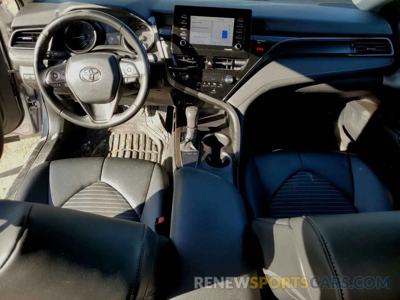8 fotografías del automóvil dañado 4T1G11AK2NU685583 TOYOTA CAMRY 2022