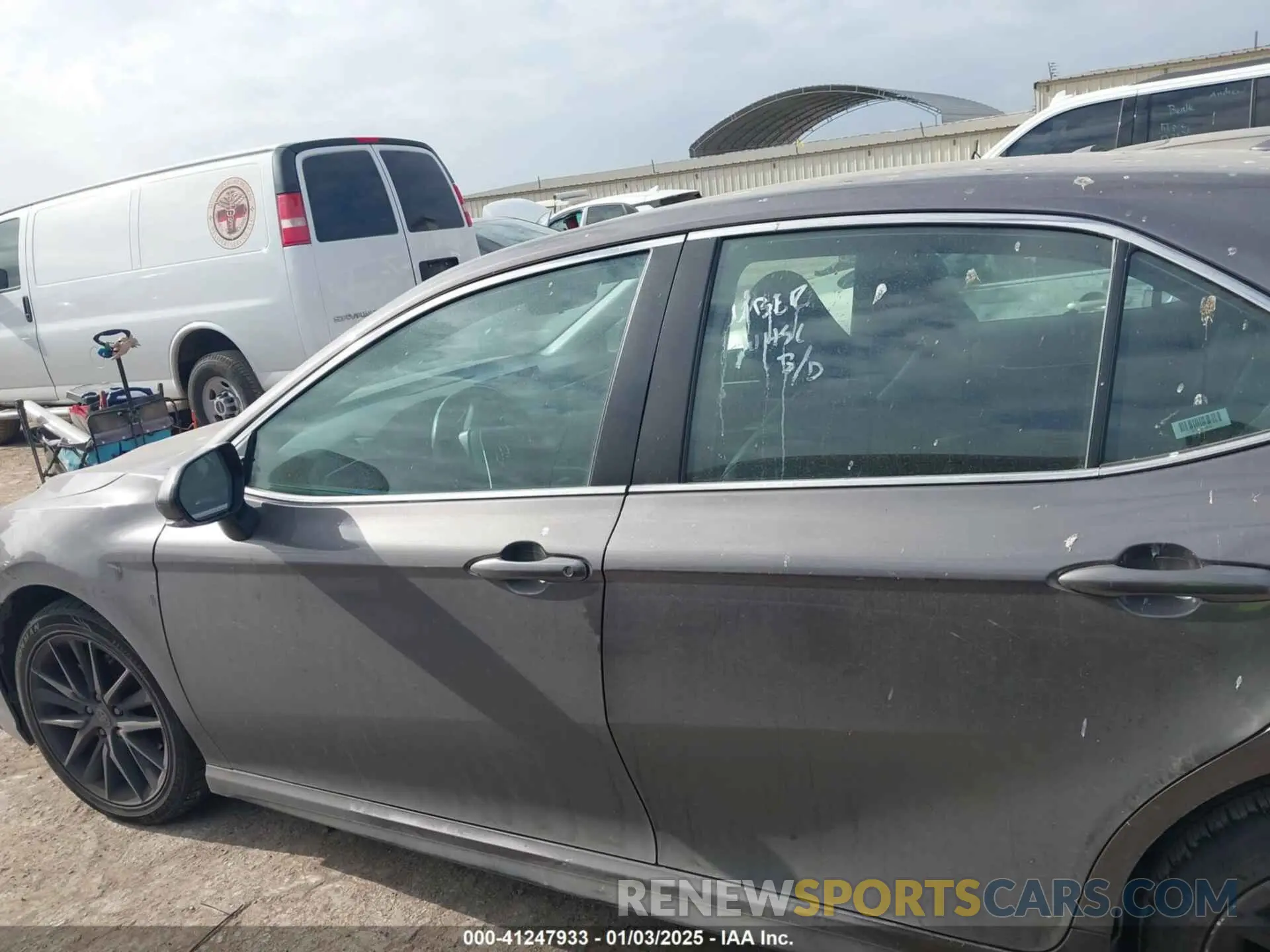 14 fotografías del automóvil dañado 4T1G11AK2NU689925 TOYOTA CAMRY 2022